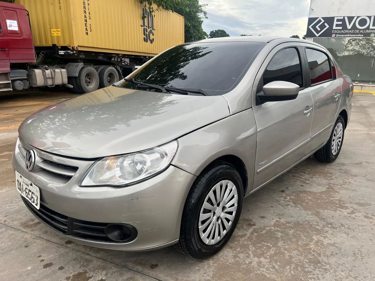Volkswagen Voyage 1.0/1.0 City MI Total Flex 8V 4P 2013