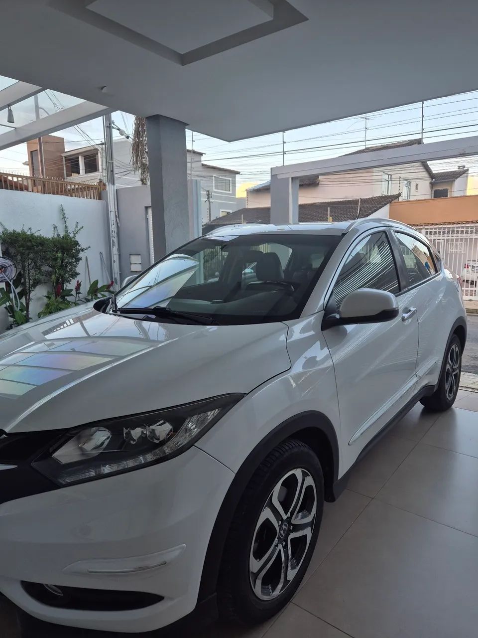 Honda HR-V Touring 1.8 Flexone 16V 5P Aut. 2018 photo 2
