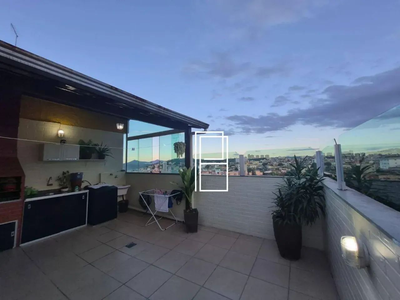 Cobertura com 2 quartos à venda, 88 m² por R$ 519.000 - Ana Lúcia - Sabará/MG