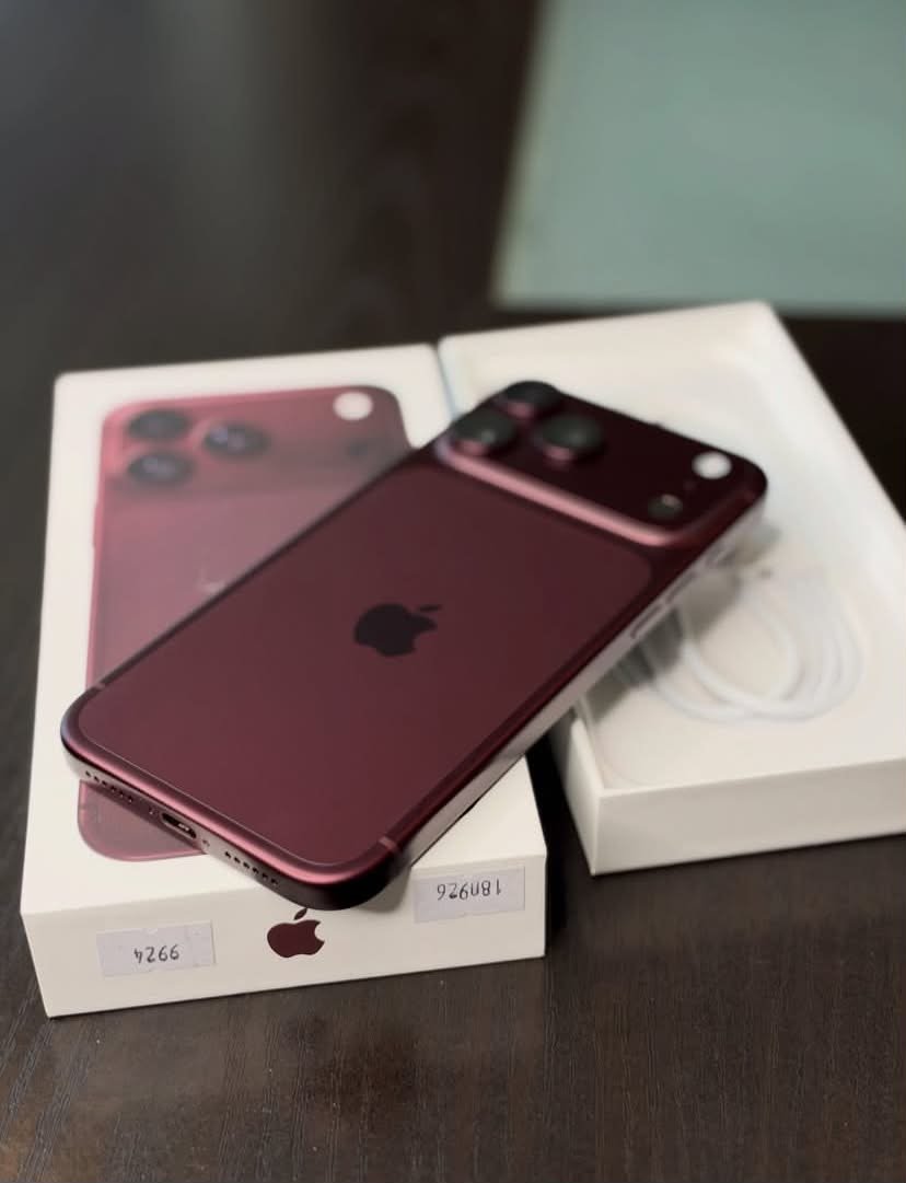 NEW Apple iPhone 18 Pro Max 256GB Burgundy photo 7