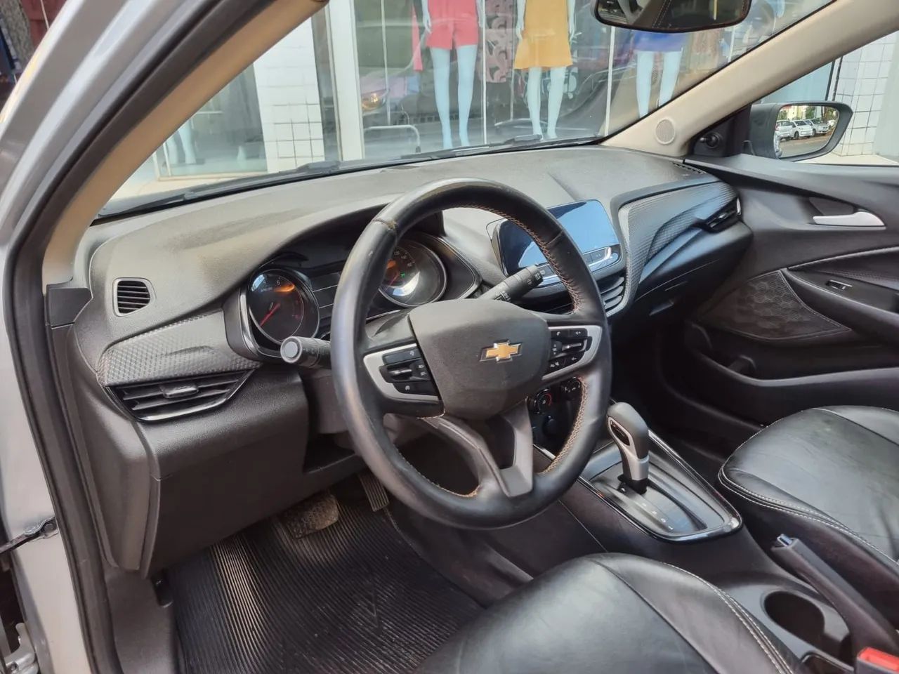 Chevrolet Onix Plus 1.0 12V TB Flex Aut. 4P 2020 photo 2