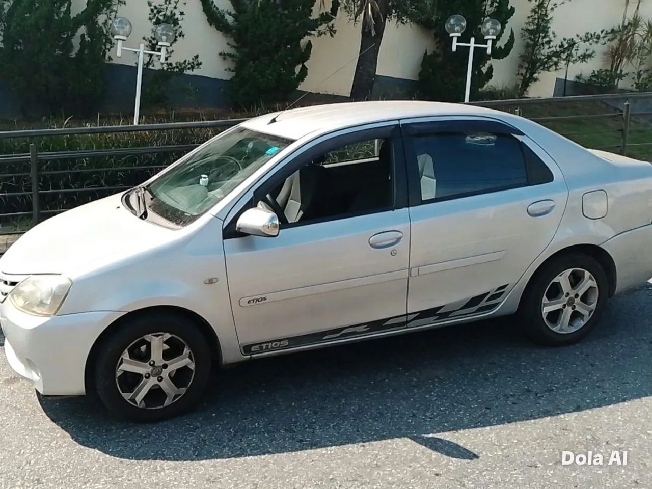 Toyota Etios XS Sedan 1.5 Flex 16V 4P Mec. 2013