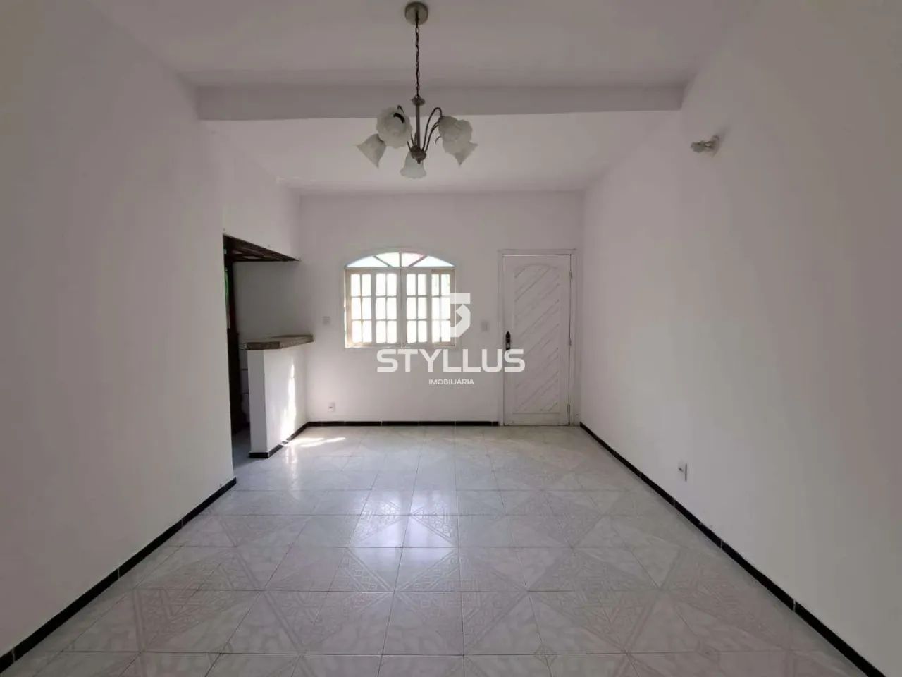 Apartamento Térreo Espaçoso com Quintal e 2 Vagas em Maria da Graça! M44E photo 3