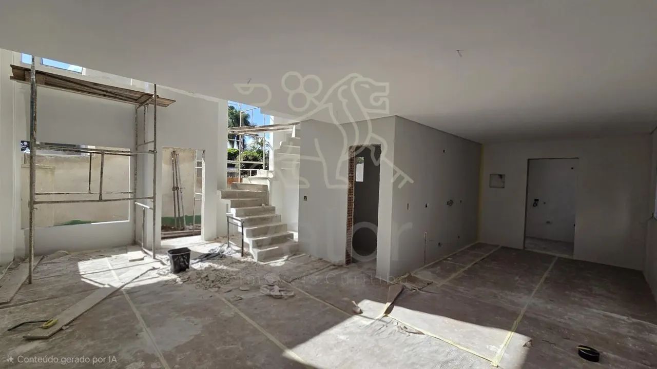 Sobrado Novo nas Mercês  Em um dos Bairros Mais Nobres photo 3