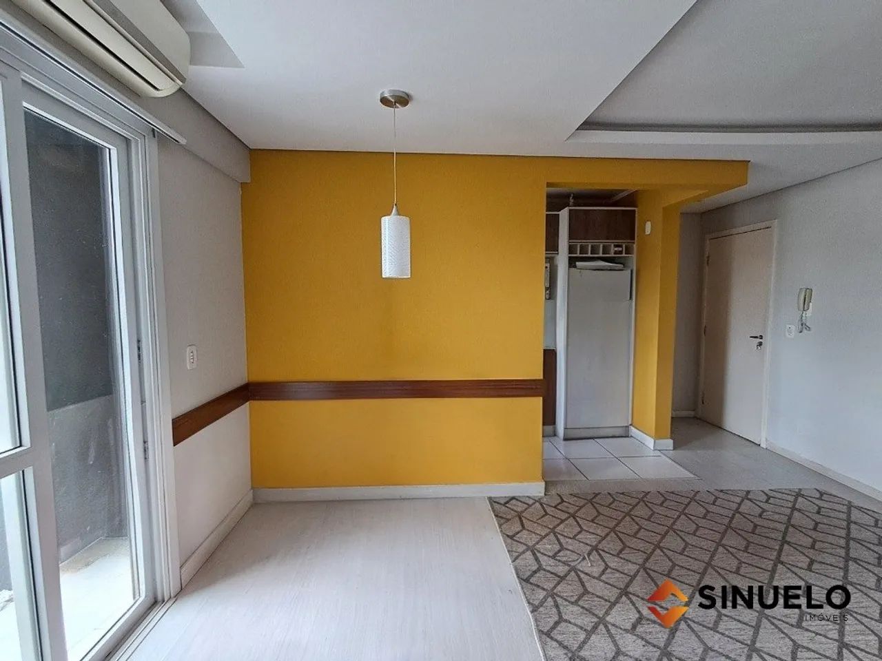 Apartamento de 02 dormitórios com sacada photo 2