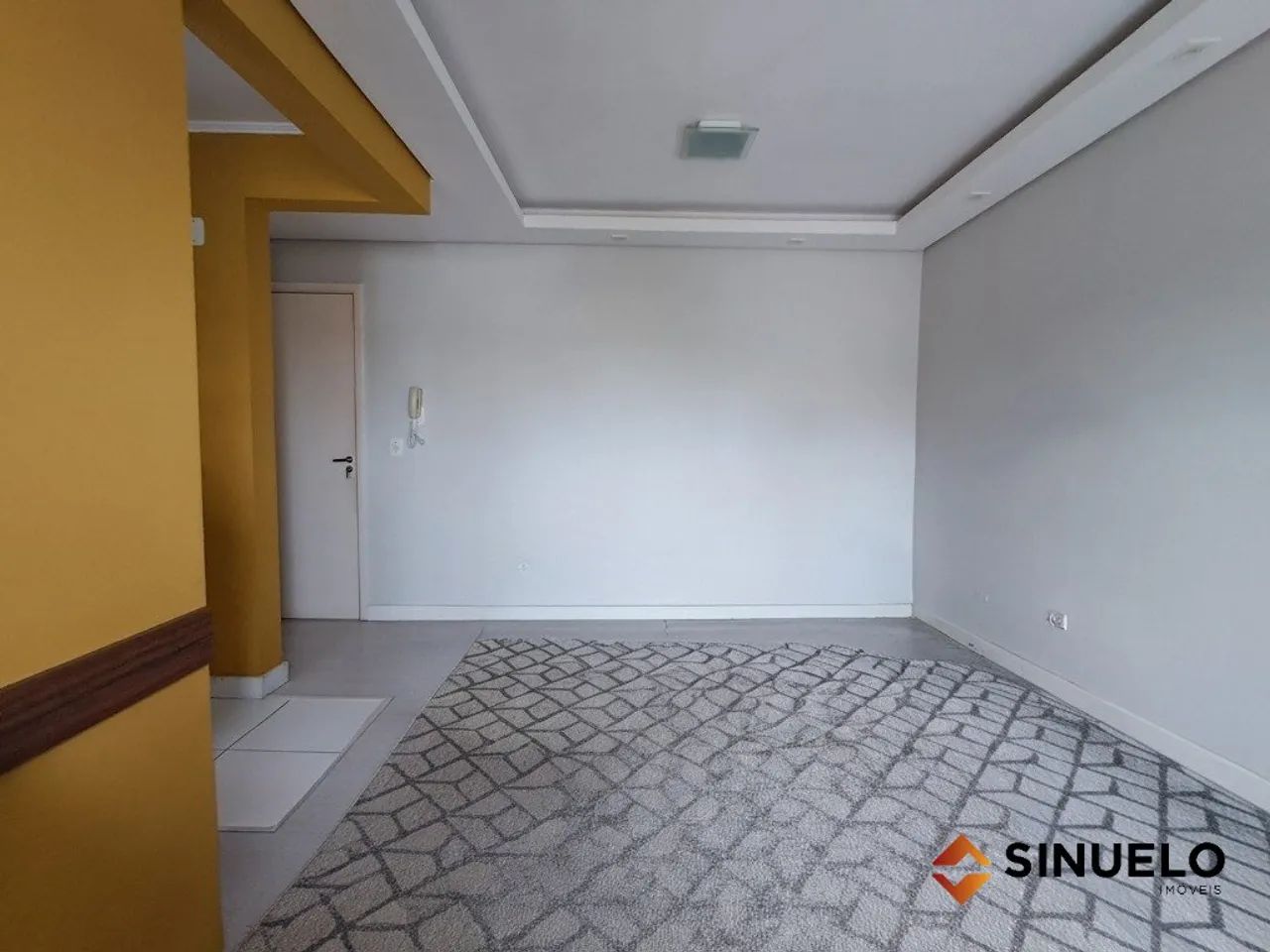 Apartamento de 02 dormitórios com sacada photo 3