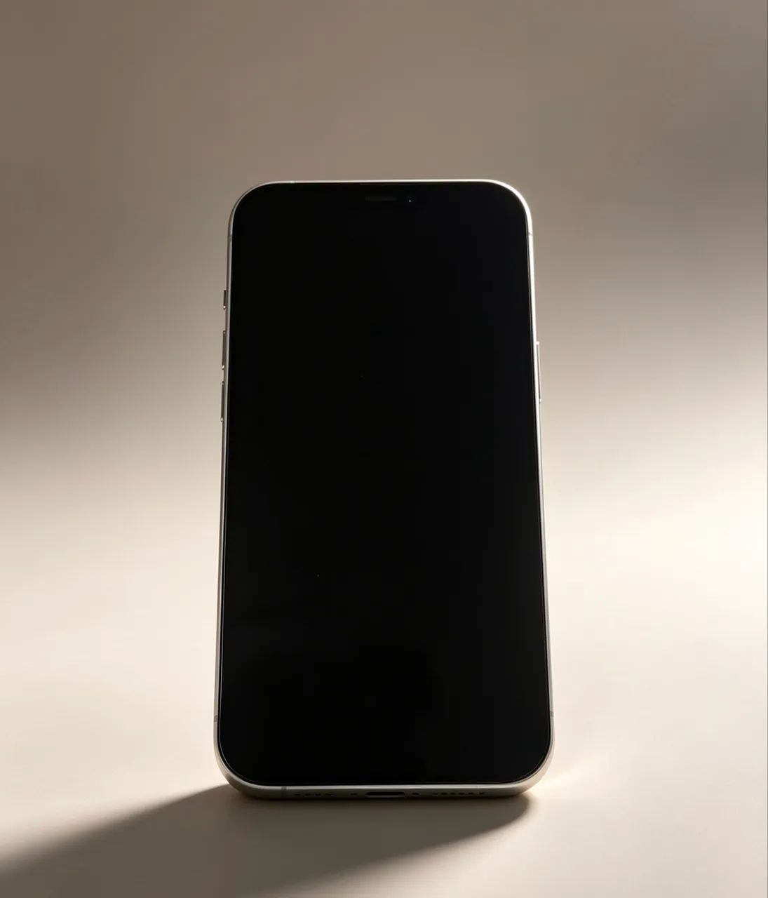 iPhone 12 128GB photo 2