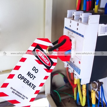 Shop Premium Circuit Breaker Lockouts For Industrial Safety In Brazil photo 3
